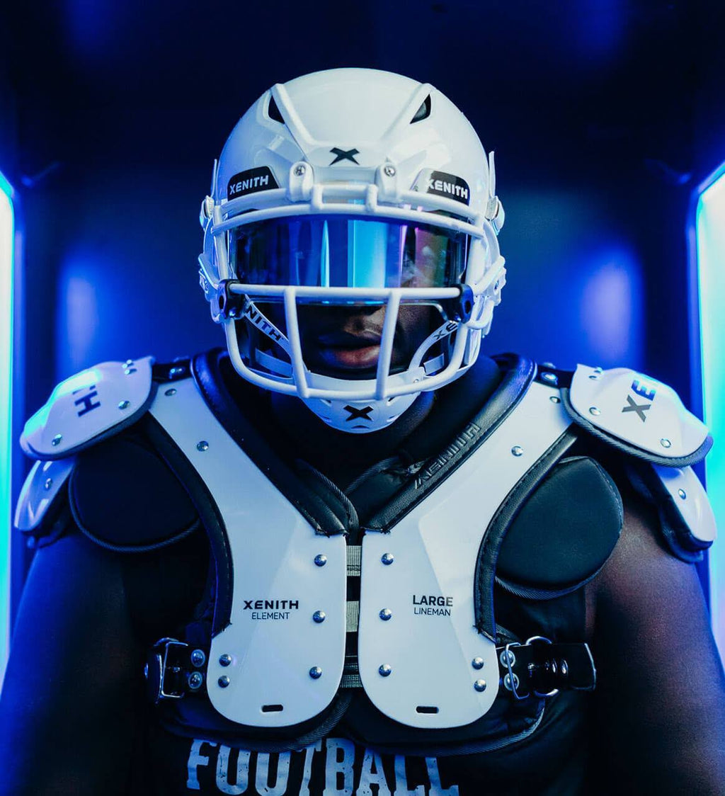 White XL Football Shoulder Pads S27319