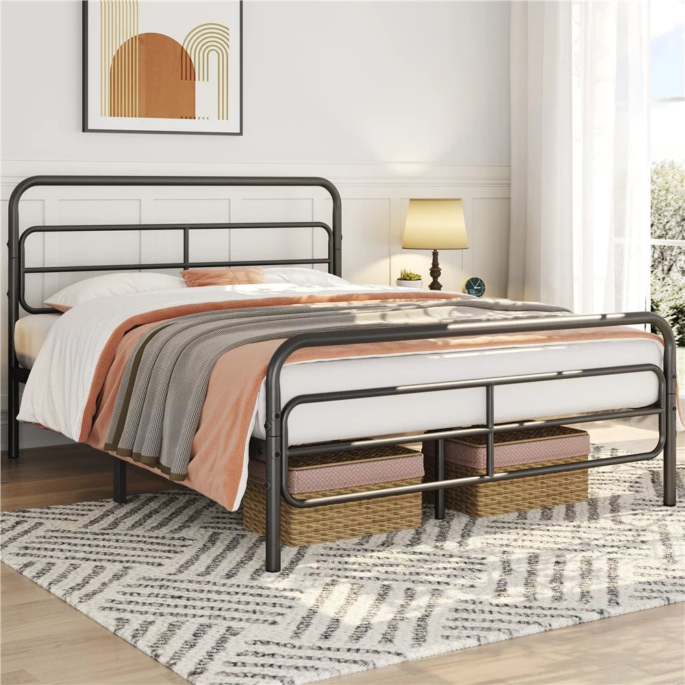 Queen Black Geometric Metal Bed C641489